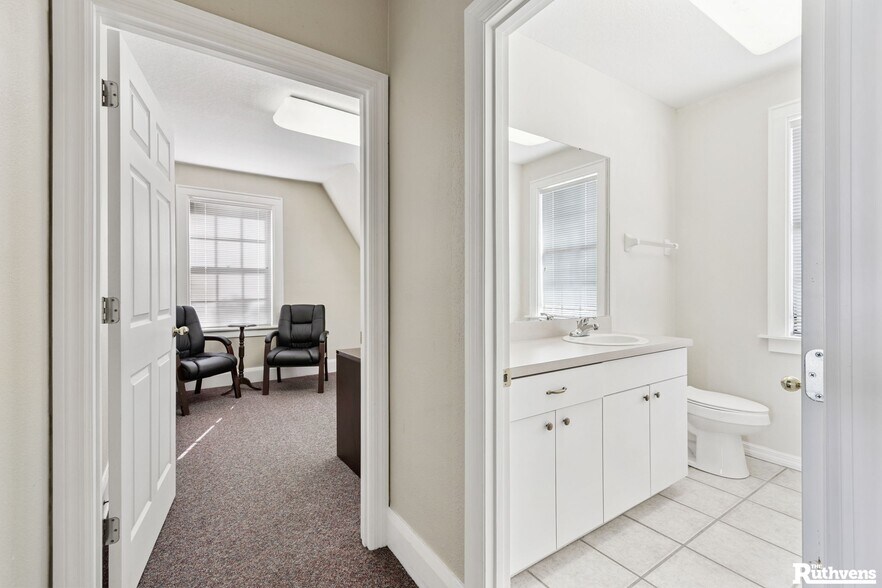More Photos Of 114 Palmola St, Lakeland Office Residential For Lease