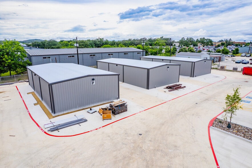 More Photos Of 30875 W IH-10, Boerne Unknown For Lease