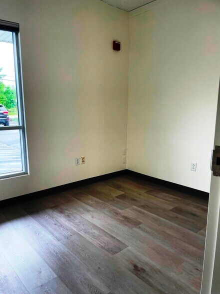 More Photos Of 111 Washington St, Plainville Unknown For Lease