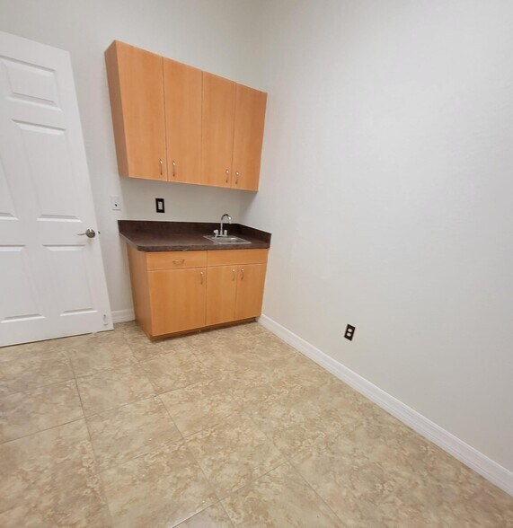 More Photos Of 18316 Murdock Cir, Port Charlotte Office For Lease