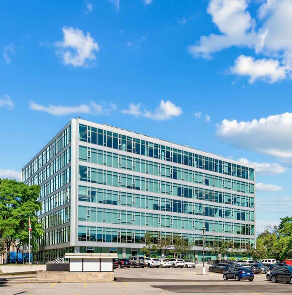 More Photos Of 180 Duncan Mill Rd, Toronto Office For Lease