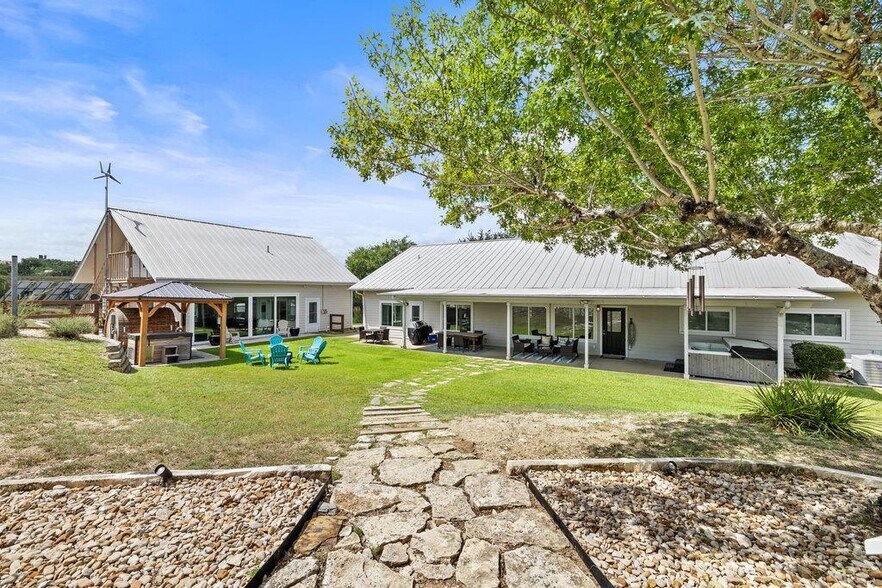 More Photos Of 4607 R O Dr, Spicewood Lodge Meeting Hall For Sale
