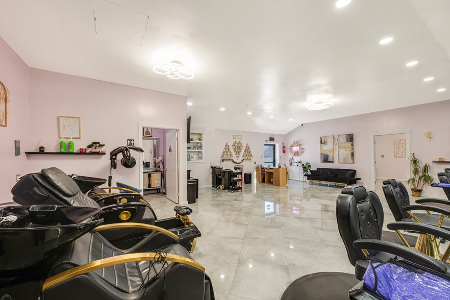 More Photos Of 451 Iowa Ave, Riverside Convenience Store For Sale