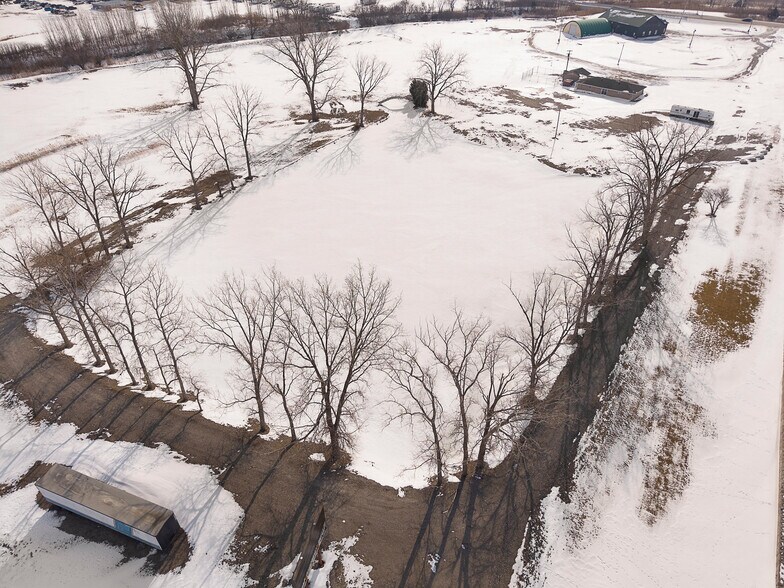 More Photos Of 20600 Hwy 2, Tilbury Auto Dealership For Sale