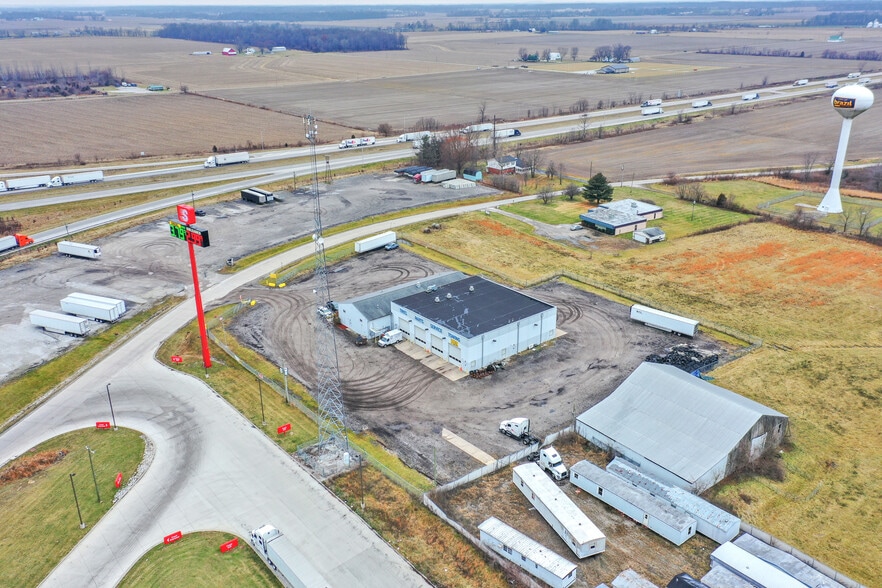 More Photos Of 1116 W County Road 450 N, Brazil Truck Terminal For Lease