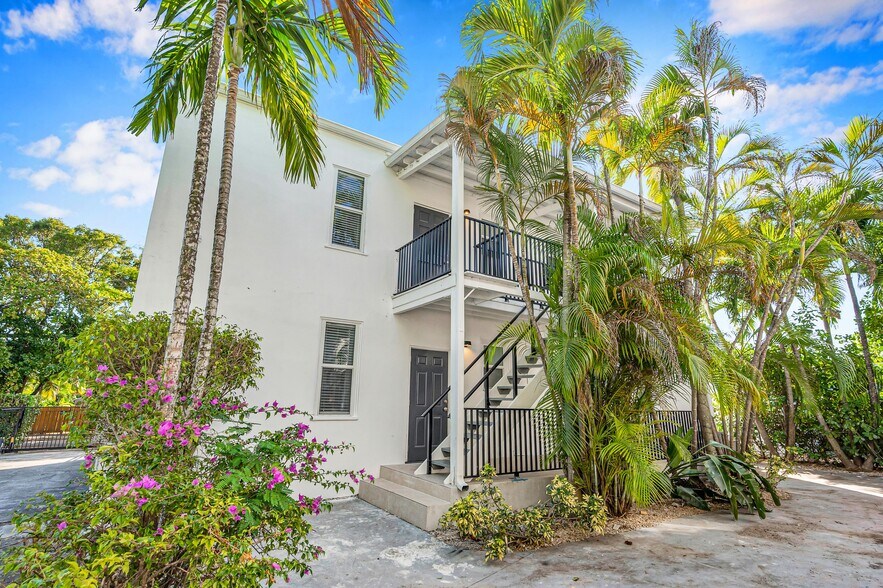 More Photos Of 893 NE 81st St, Miami Apartments For Sale