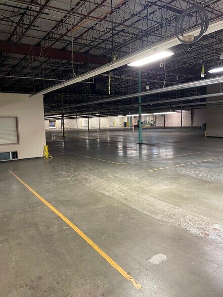 More Photos Of 8410 Sandidge Rd, Olive Branch Manufacturing For Sale