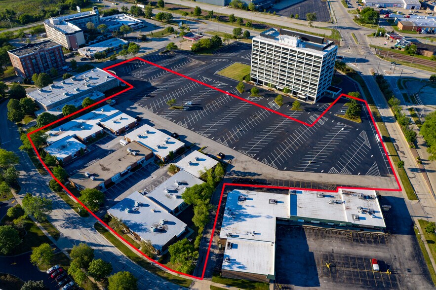 More Photos Of 865-909 E Wilmette Rd, Palatine Medical For Lease