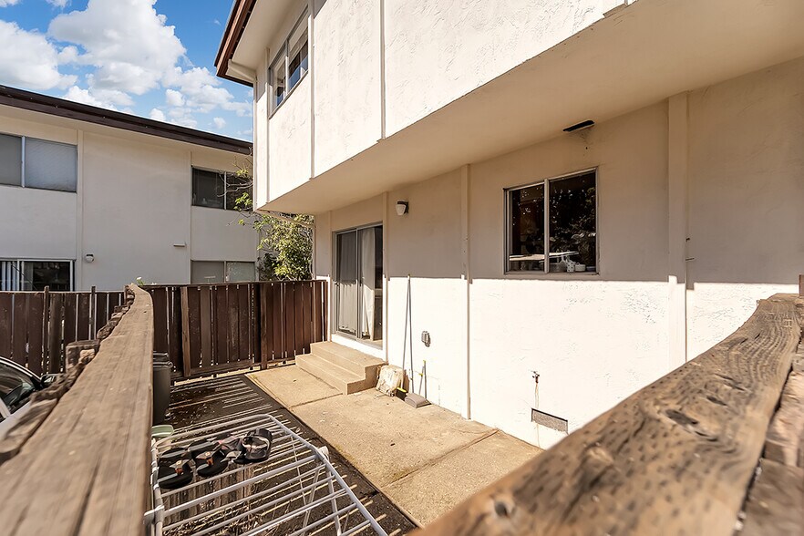 More Photos Of 1518 Bonita Ave, Berkeley Apartments For Sale