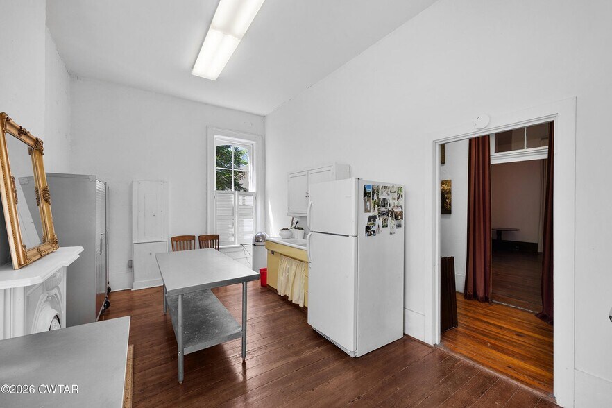 More Photos Of 428 N Cumberland St, Jackson Specialty For Sale