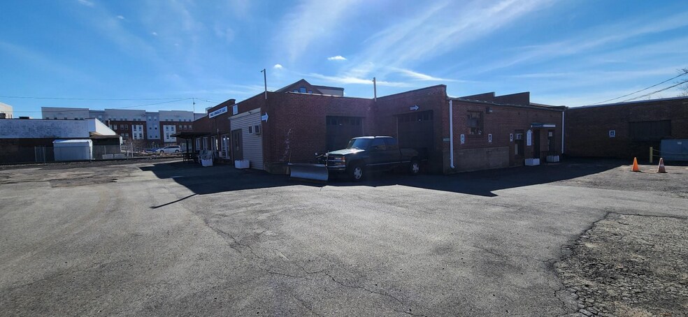 More Photos Of 5 Cross St, Meriden Warehouse For Sale