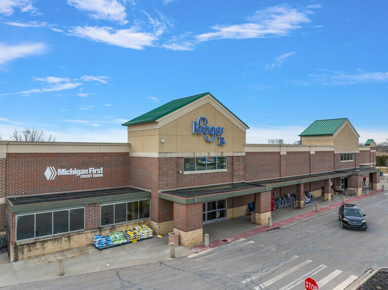 More Photos Of 16320-16700 26 Mile Rd, Macomb Supermarket For Lease