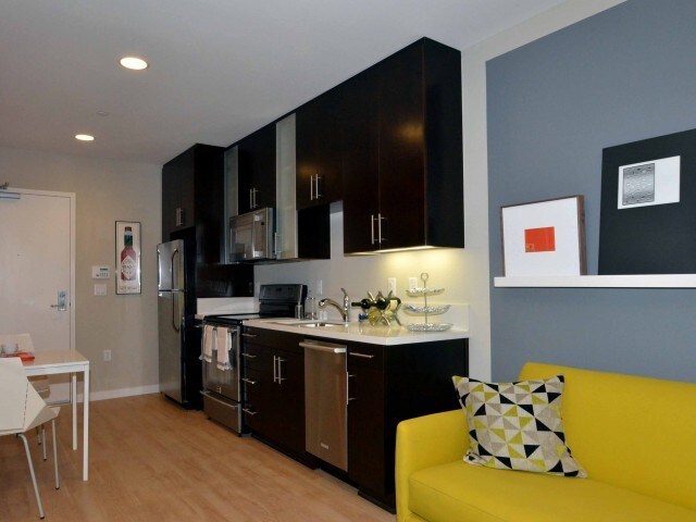 More Photos Of 1447 Lincoln Blvd, Santa Monica Apartments For Lease
