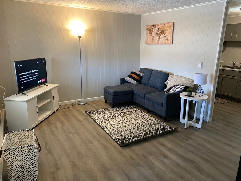 More Photos Of 740 E Douglas Ave, Jacksonville Apartments For Sale