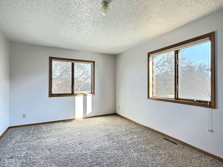 More Photos Of 2021 N Kimball St, Mitchell Apartments For Sale