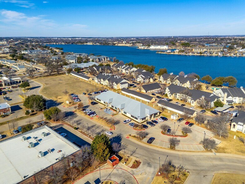 More Photos Of 1200 Crawford Ave, Granbury Medical For Lease