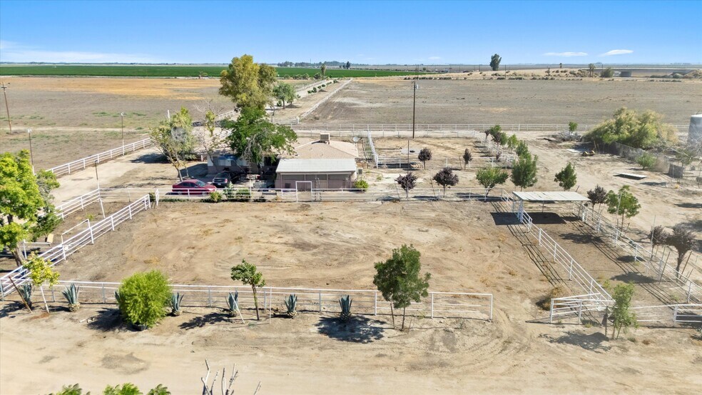More Photos Of 8661 Herring Rd, Bakersfield Land For Sale