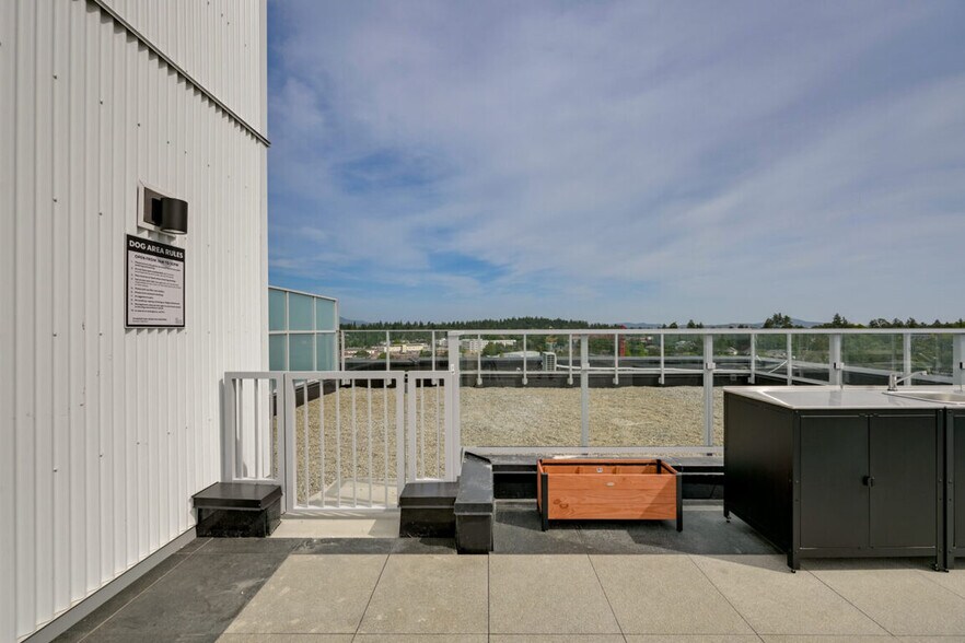 More Photos Of 612 Constance Av, Esquimalt Apartments For Lease