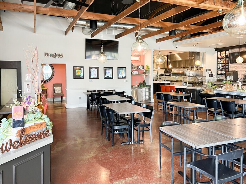 More Photos Of 105 Vernon St, Roseville Freestanding For Sale