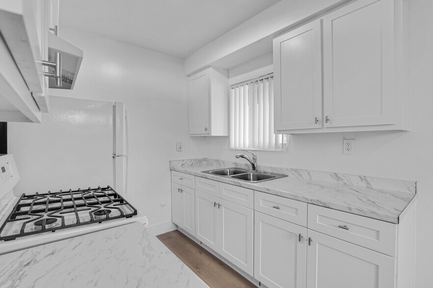More Photos Of 4932 W Lennox Blvd, Inglewood Apartments For Sale