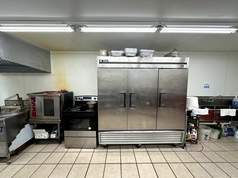 More Photos Of 812 W Oklahoma, Okeene Convenience Store For Sale