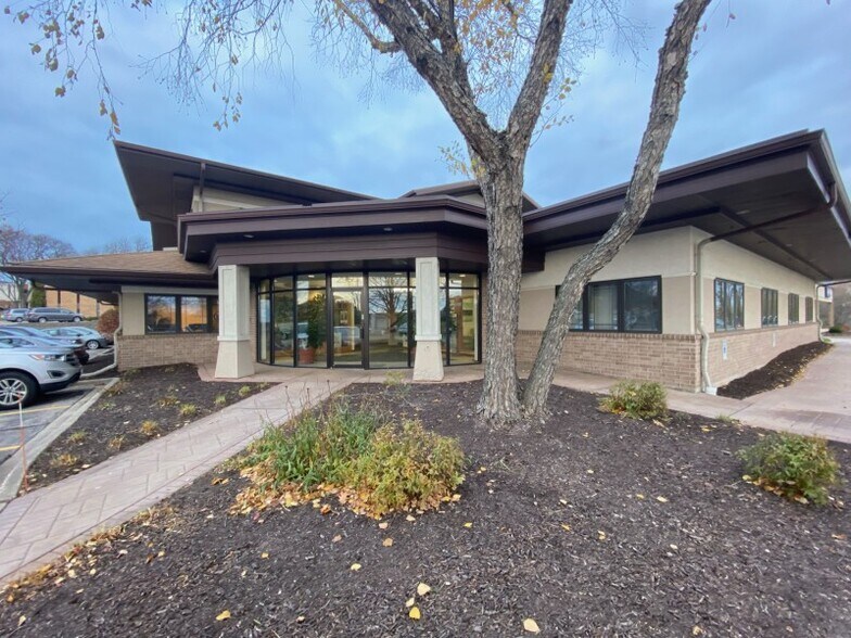 More Photos Of 2960 Triverton Pike Dr, Fitchburg Medical For Lease