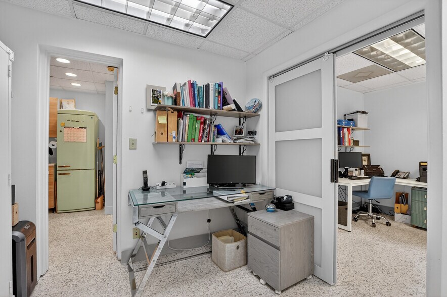 More Photos Of 665 SE 10th St, Deerfield Beach Medical For Sale