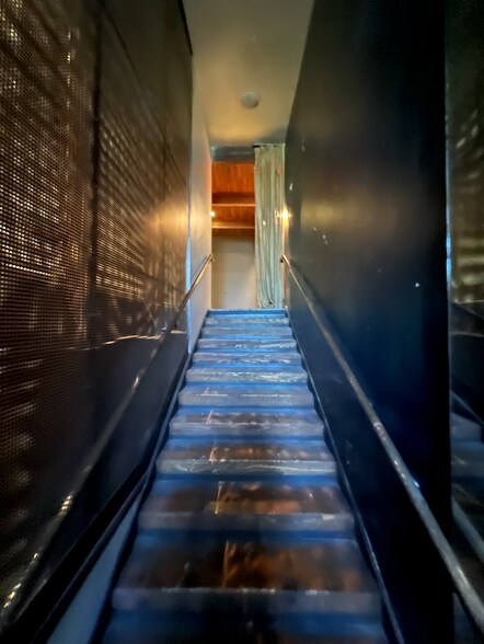 More Photos Of 4935 N Mesa St, El Paso Restaurant For Lease