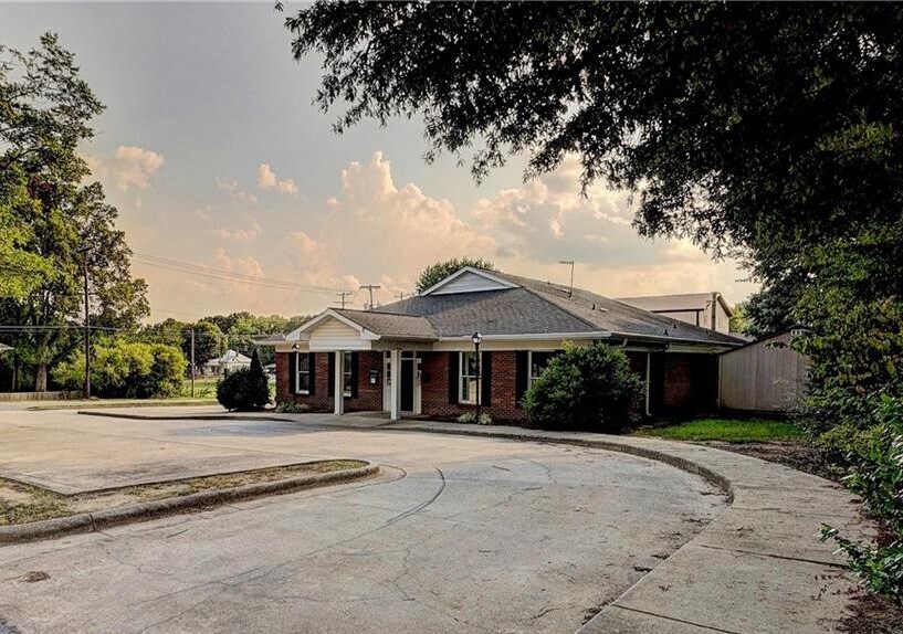 More Photos Of 112 Oak St, Cherryville Healthcare For Sale