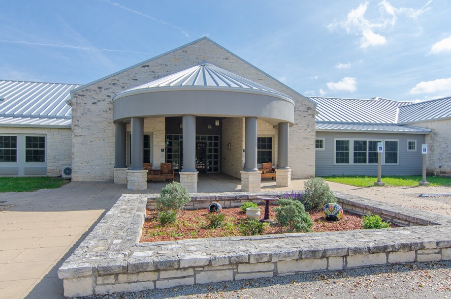 More Photos Of 400 Old Highway 290, Dripping Springs Assisted Living For Lease