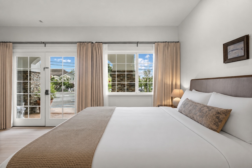 More Photos Of 21305 E Cliff Dr, Santa Cruz Hotel For Sale