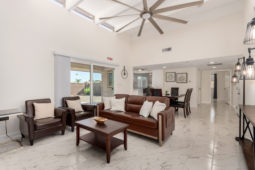 More Photos Of 10441 W Twin Oaks Dr, Sun City Assisted Living For Sale