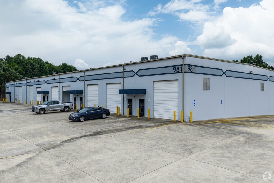 More Photos Of 963 N Burnt Hickory Rd, Douglasville Unknown For Lease