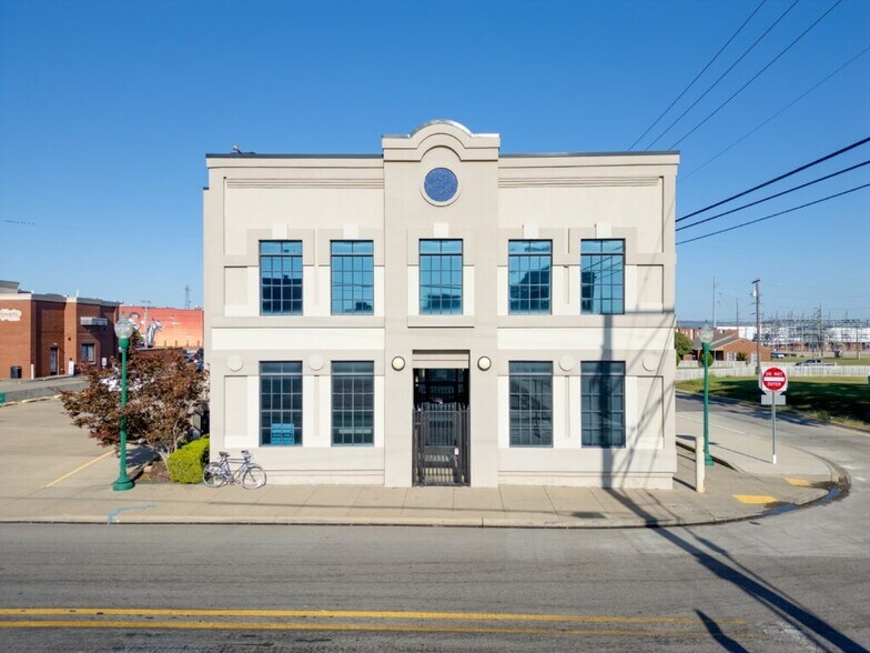 More Photos Of 19 N 5th St, Fort Smith Office For Lease