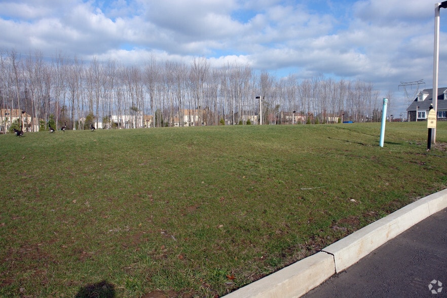 More Photos Of 1700 Kendarbren Dr, Jamison Unknown For Lease