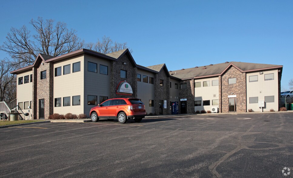 More Photos Of 402 Red River Ave N, Cold Spring Office For Lease