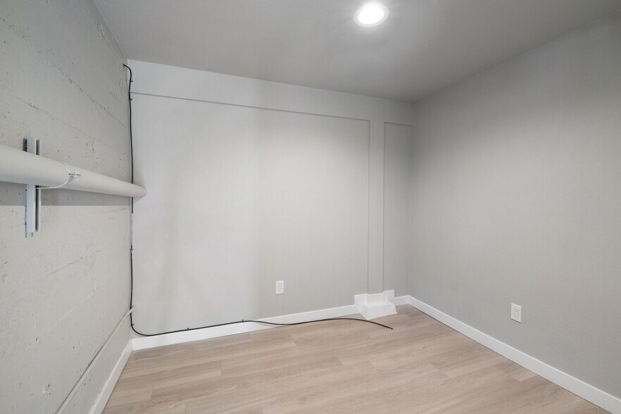 More Photos Of 943 S Wells Ave, Reno Specialty For Sale