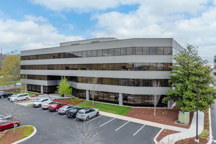 More Photos Of 105 Westpark Dr, Brentwood Office For Lease