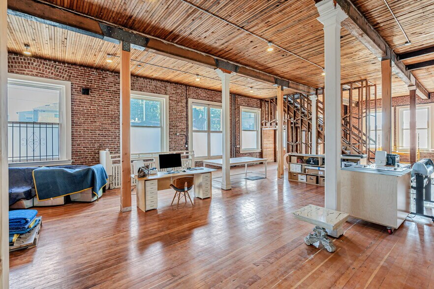 More Photos Of 1649 12th Ave, Oakland Religious Facility For Sale