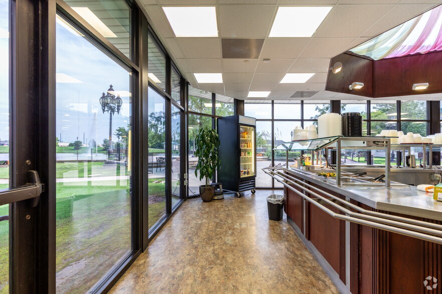 More Photos Of 701 Cedar Lake Blvd, Oklahoma City Office For Lease