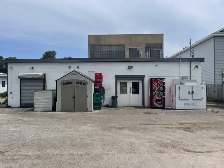 More Photos Of 214 Intendencia St, Pensacola Restaurant For Lease