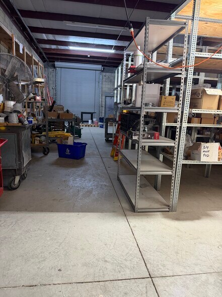 More Photos Of 1076 Business Ln, Naples Showroom For Sale