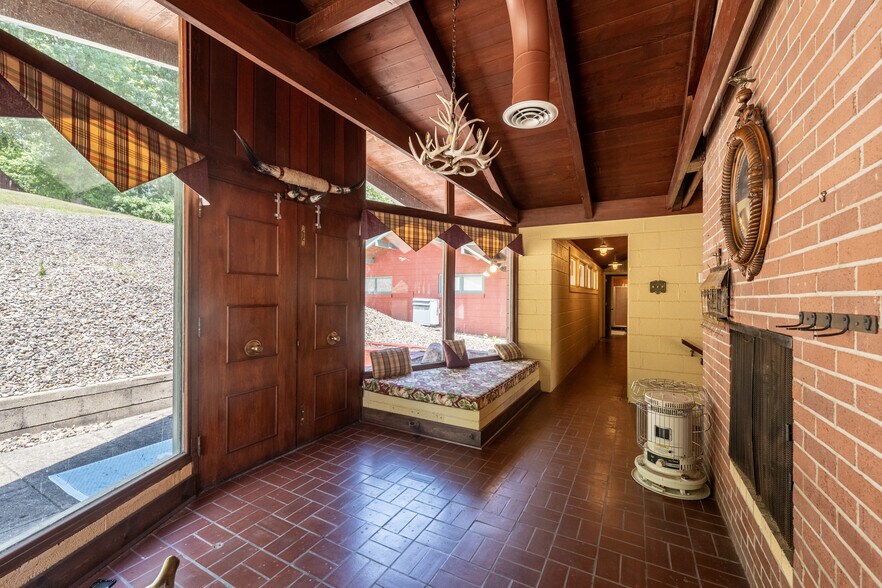 More Photos Of Gate Entrance Risner Rd, Jackson Lodge Meeting Hall For Sale