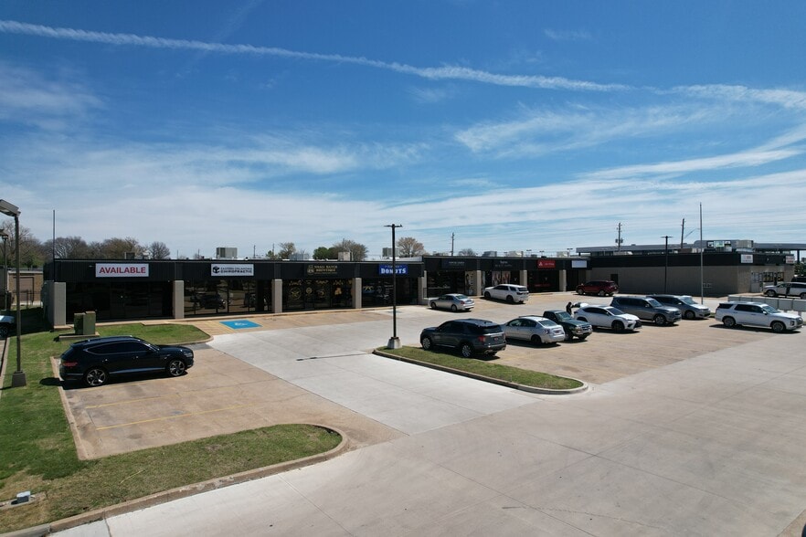 Primary Photo Of 2405-2437 N Aspen Ave, Broken Arrow Storefront For Lease