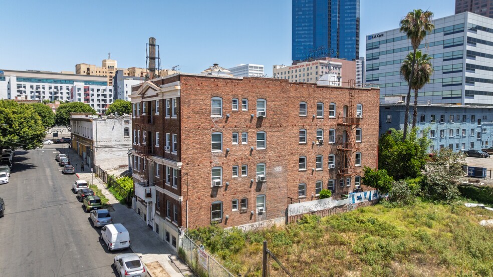 More Photos Of 722 Hartford Ave, Los Angeles Apartments For Sale