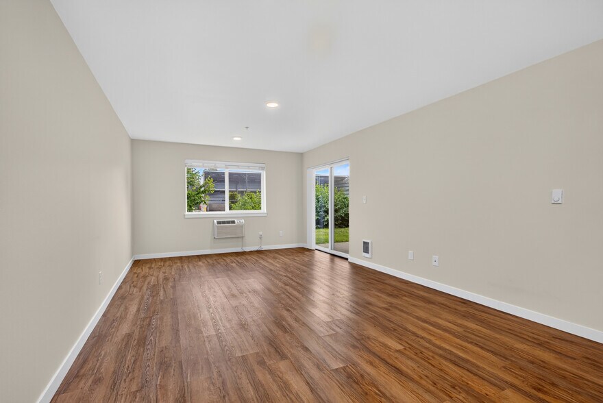 More Photos Of , Lynden Multifamily For Sale