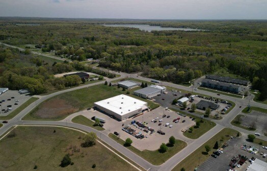 More Photos Of 91 W Pine Lake Dr, Newaygo Freestanding For Sale