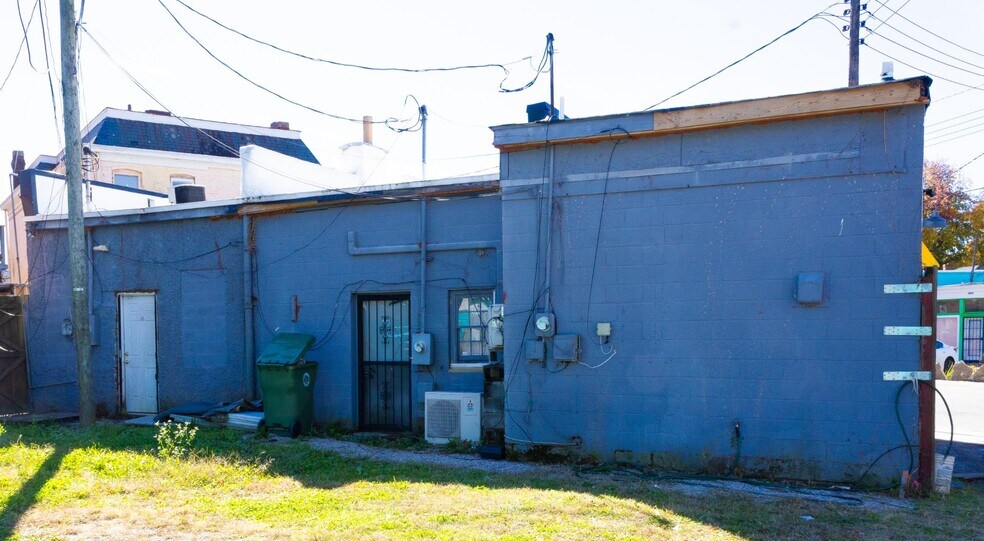 More Photos Of 3019-3023 Meadowbridge Rd, Richmond Storefront Retail Office For Sale