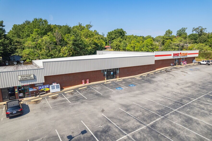 More Photos Of 121 Whitley Ave, Henderson Supermarket For Lease