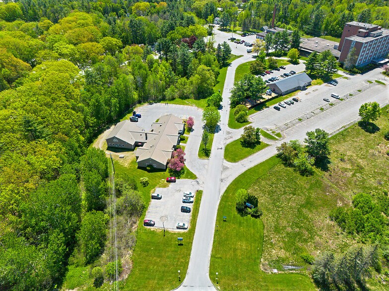 More Photos Of 24 Chase Ave, Waterville Office For Sale